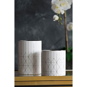Jyaamitri Planter Vase